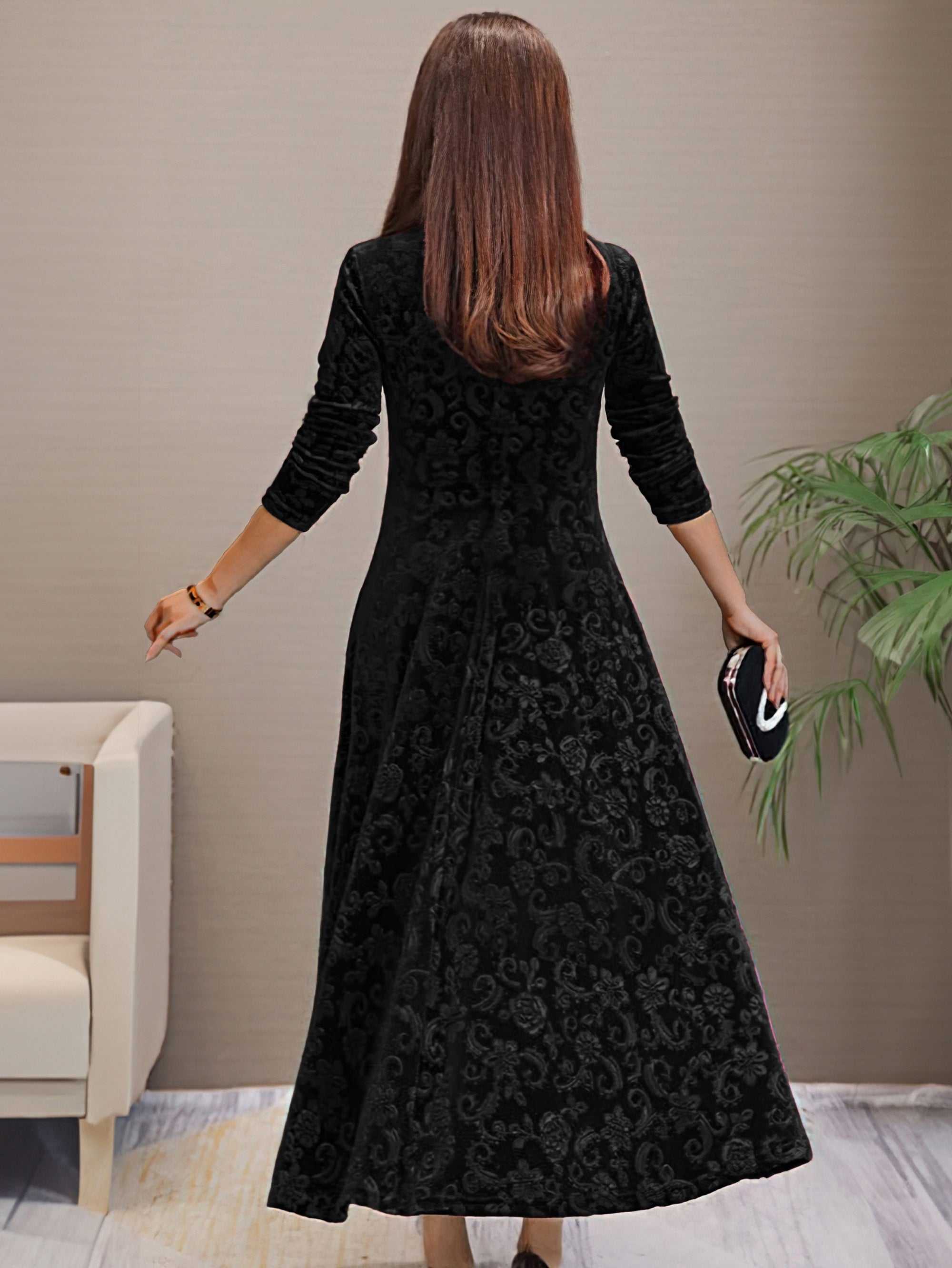 Isabella | Plus Size Floral Velvet Dress with Long Sleeves