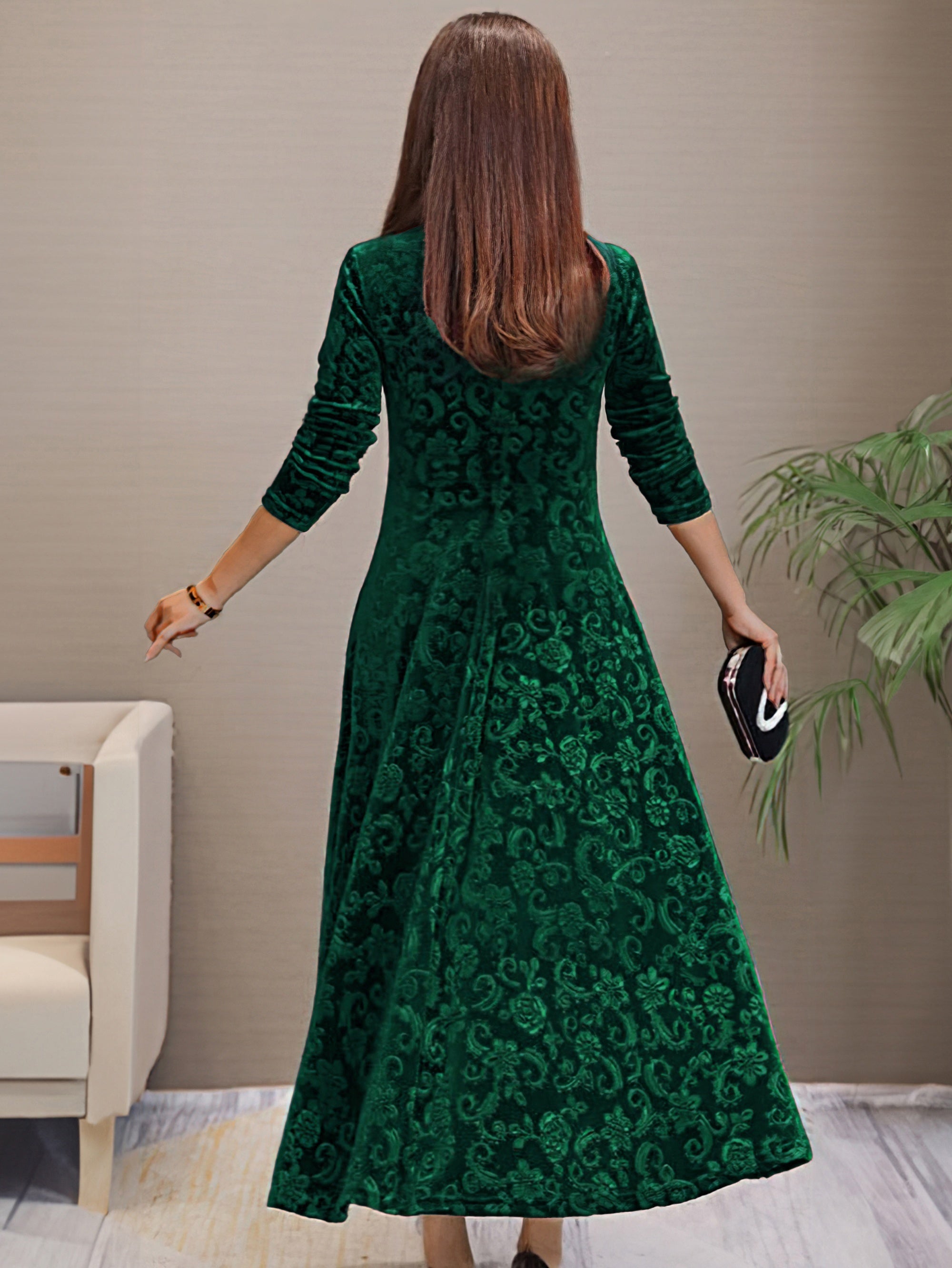 Isabella | Plus Size Floral Velvet Dress with Long Sleeves