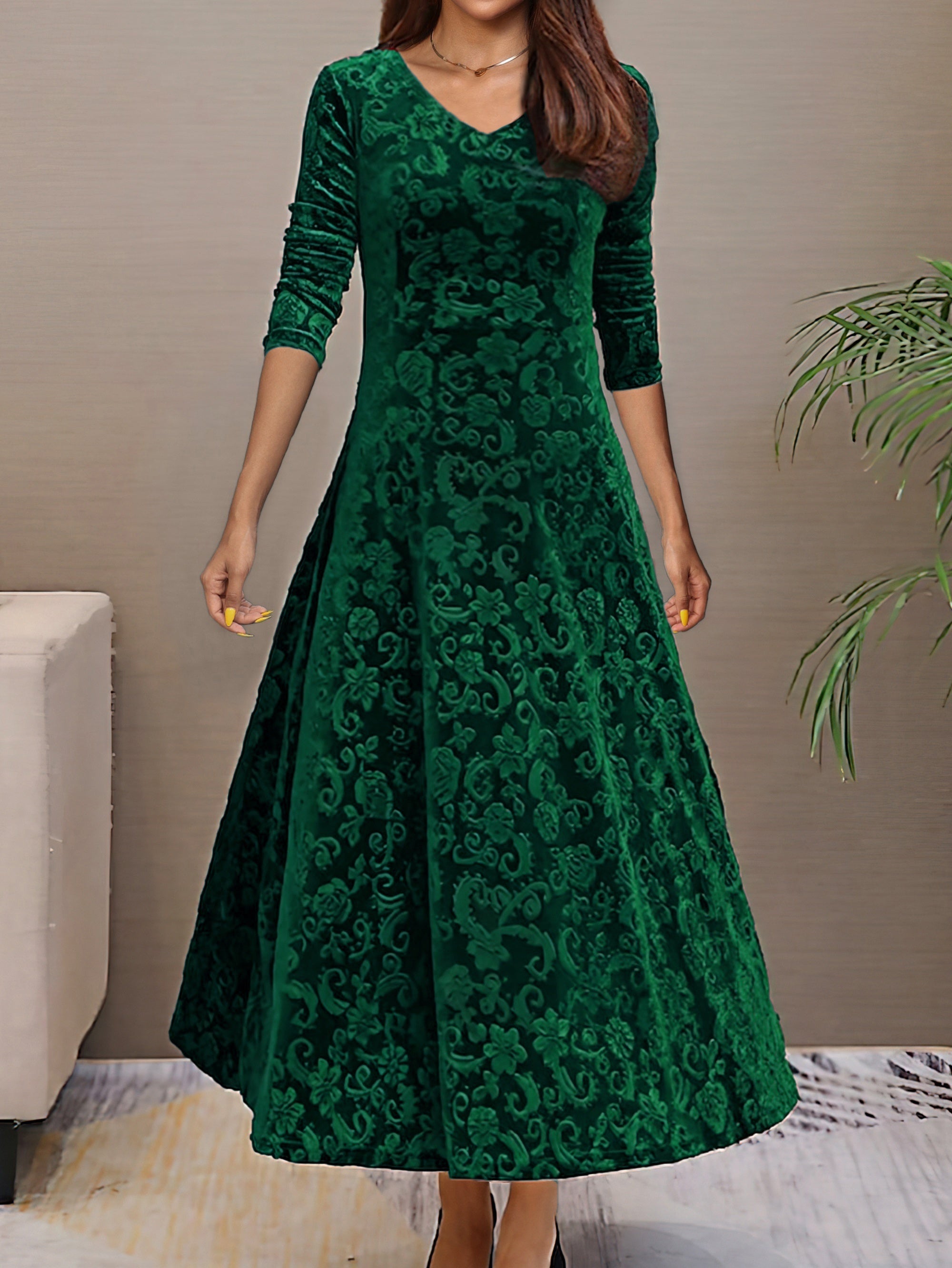 Isabella | Plus Size Floral Velvet Dress with Long Sleeves