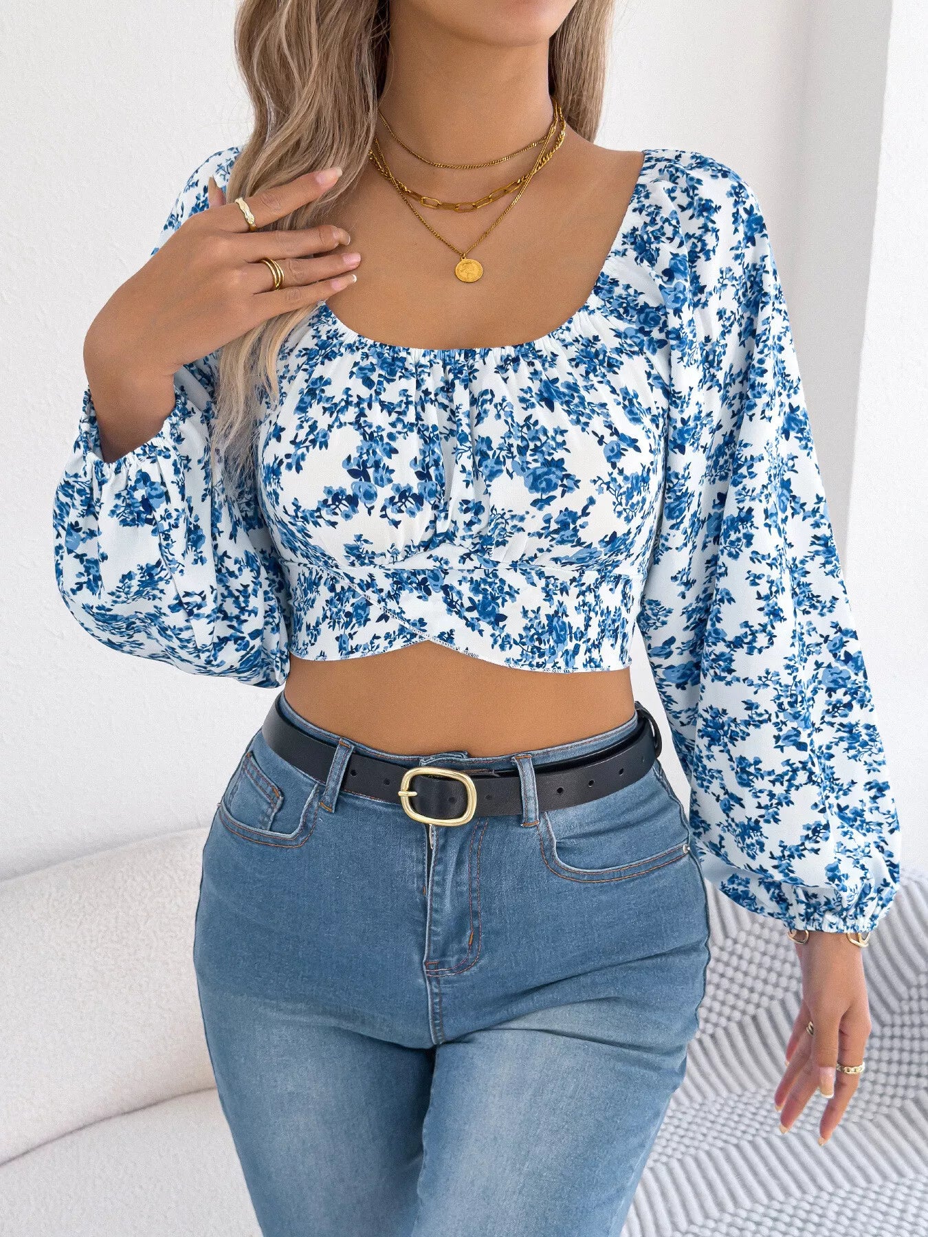 Arabella | Floral Square Neck Crop Blouse