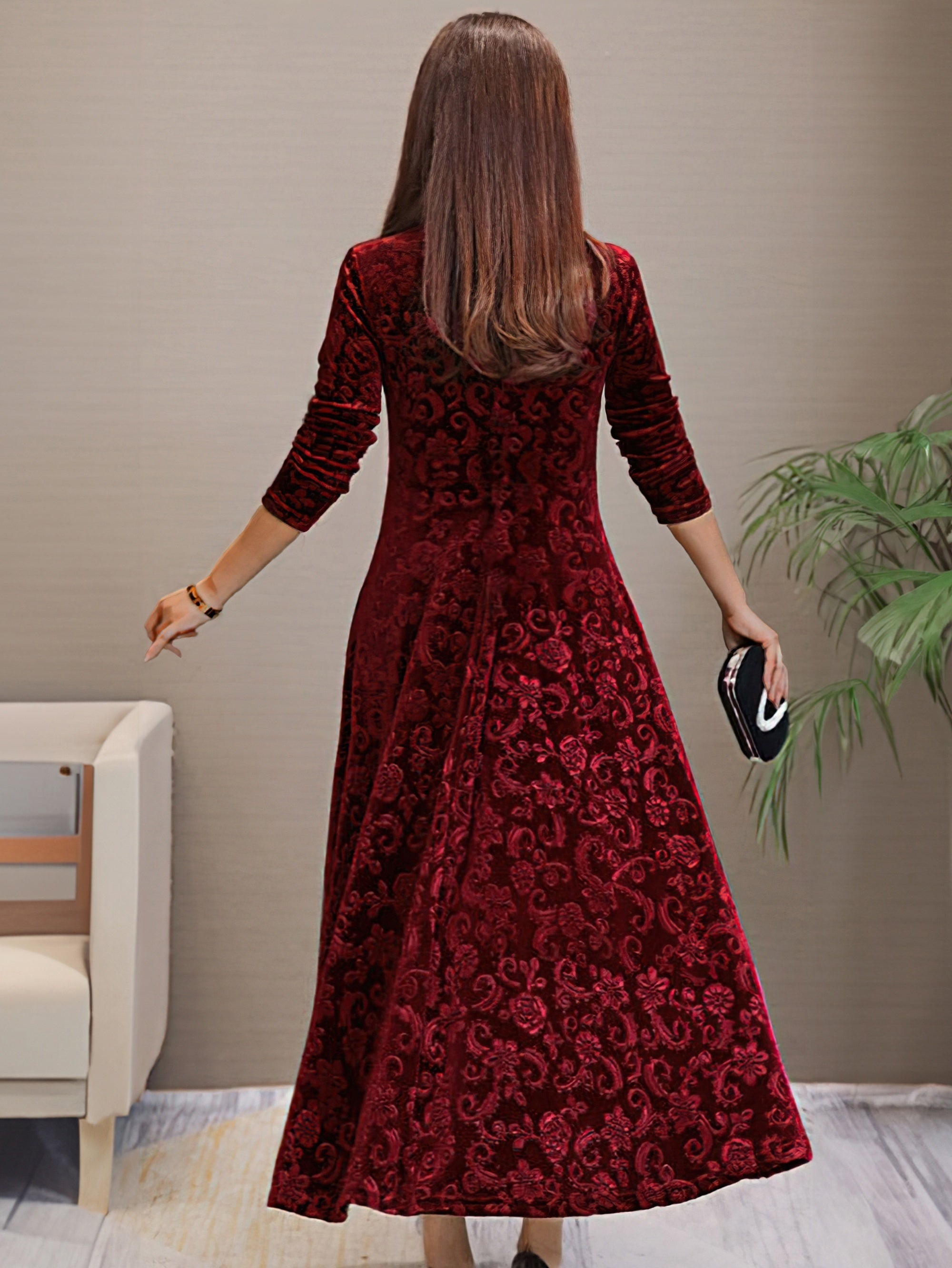 Isabella | Plus Size Floral Velvet Dress with Long Sleeves