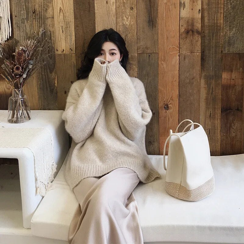 Beatrice | Relaxed Fluffy Knit Jumper