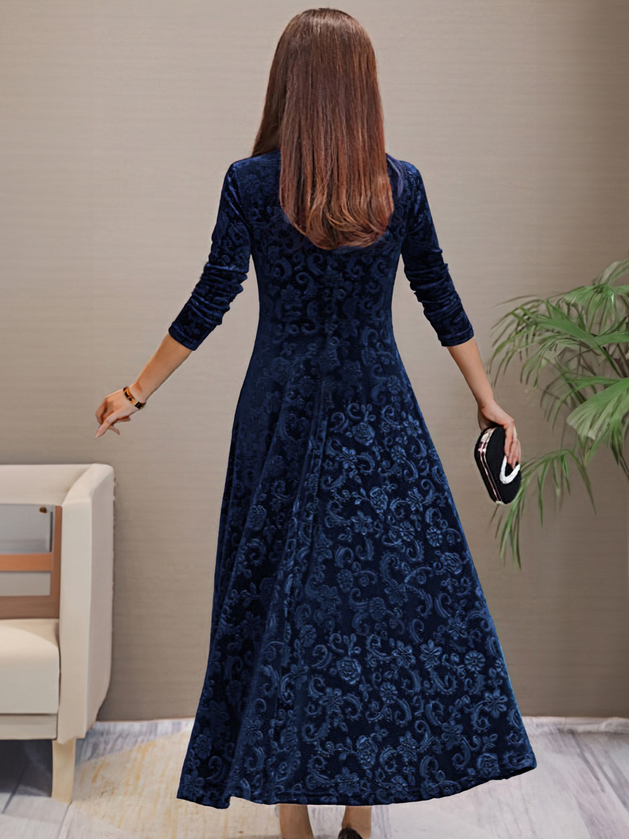 Isabella | Plus Size Floral Velvet Dress with Long Sleeves