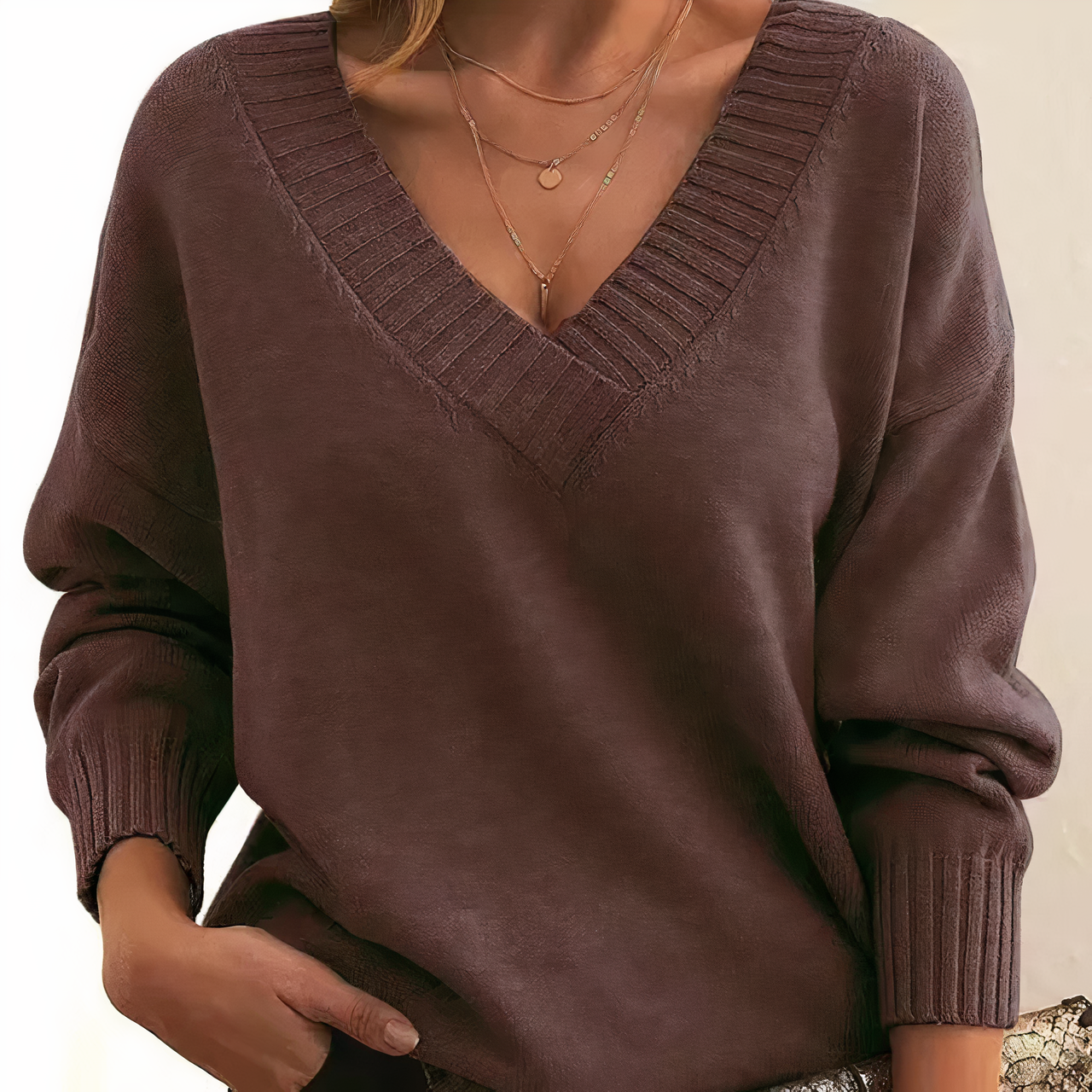Millie | Cashmere Blend V Neck Jumper