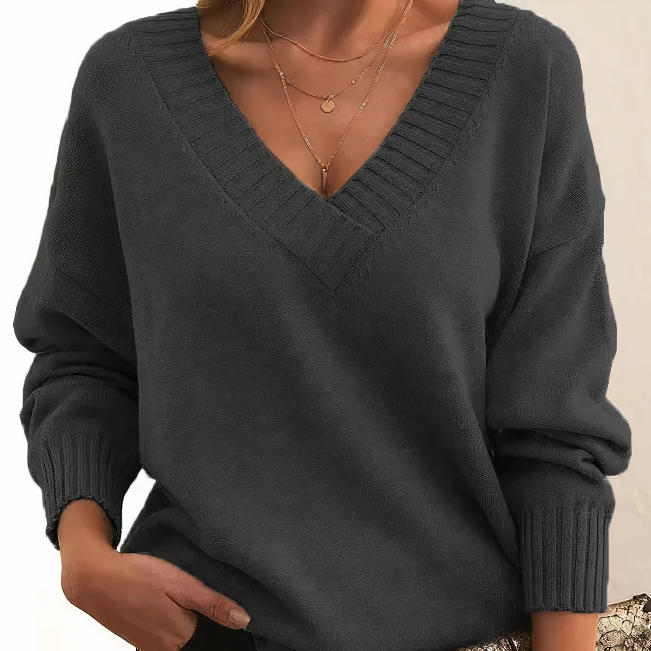 Millie | Cashmere Blend V Neck Jumper