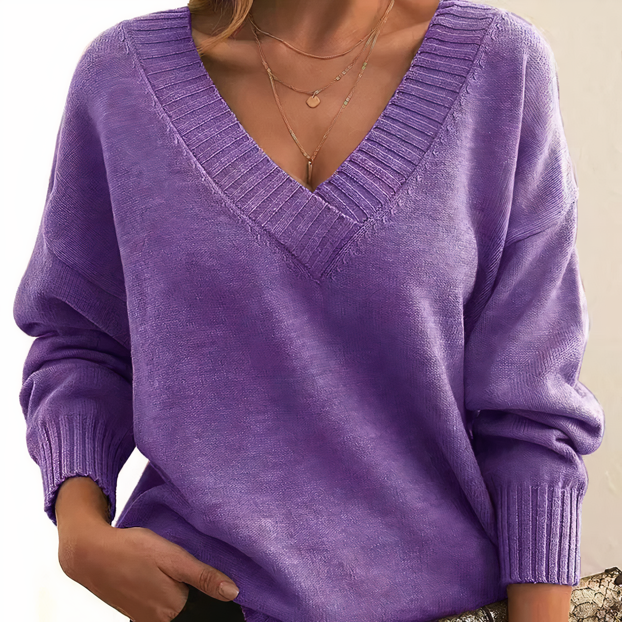 Millie | Cashmere Blend V Neck Jumper